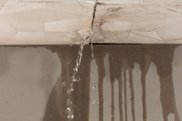 Professional Sewage Cleanup technician working in Farmingdale, NJ